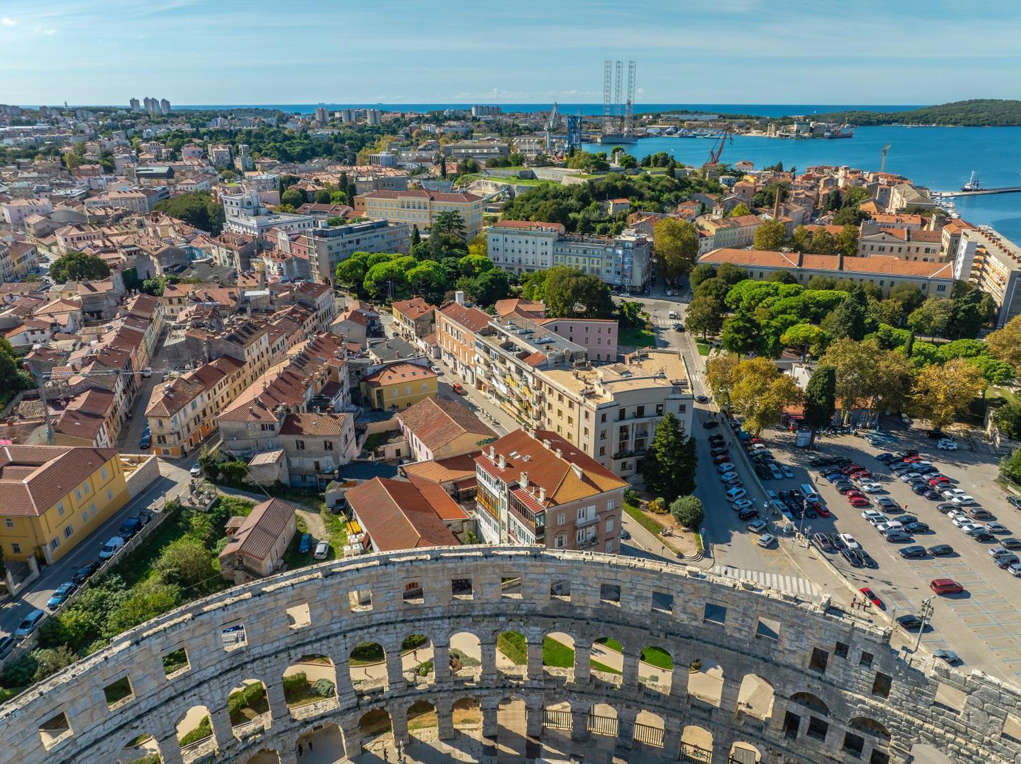 D&A Amphitheatre Premium Apartments With Free Parking Póla Kültér fotó